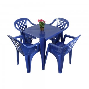 Conjunto Mesa Pisani Plástica com 4 Cadeiras Azul