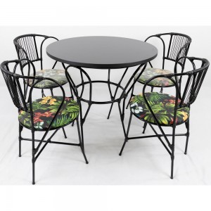 Conjunto de Mesa Famais Barcelona Ferro Preto Liso Artesanal com 4 Cadeiras com Tampo MDP Preto 80cm